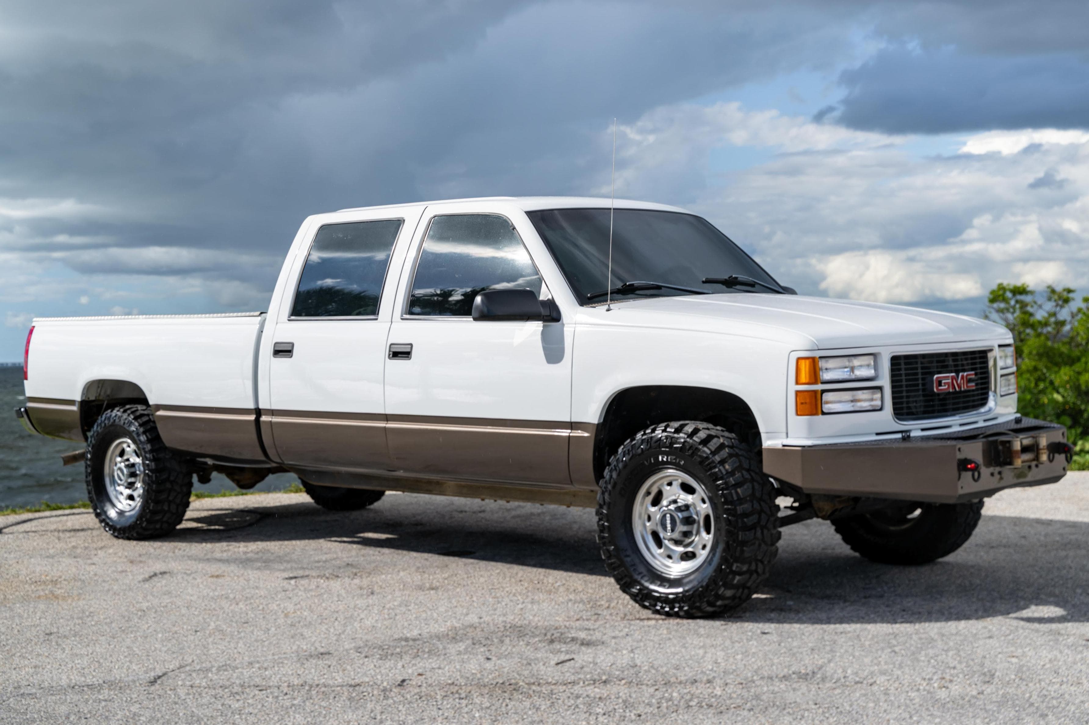 1998 GMC Sierra sold for $18,250