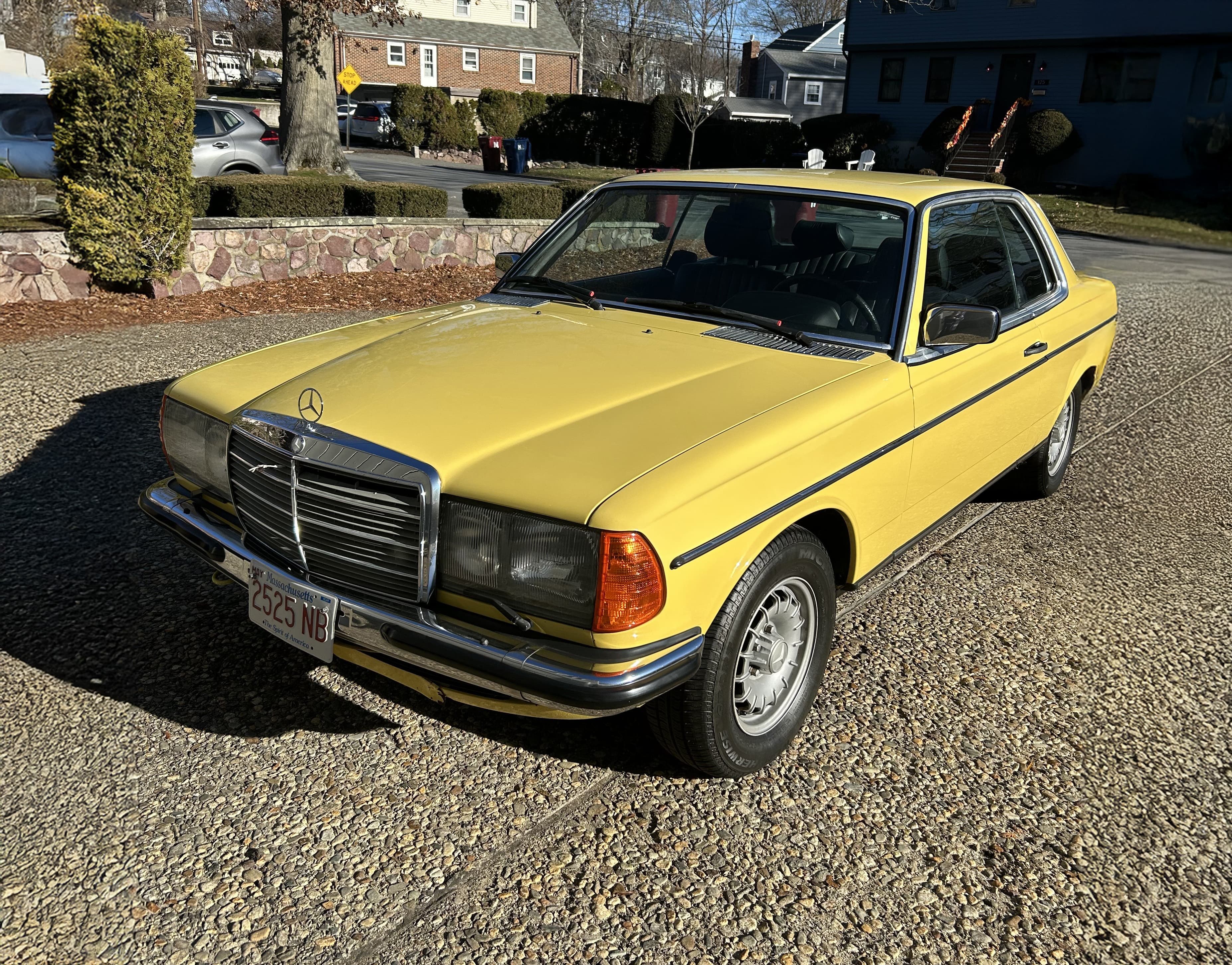 1981 Mercedes-Benz 280CE sold for $0