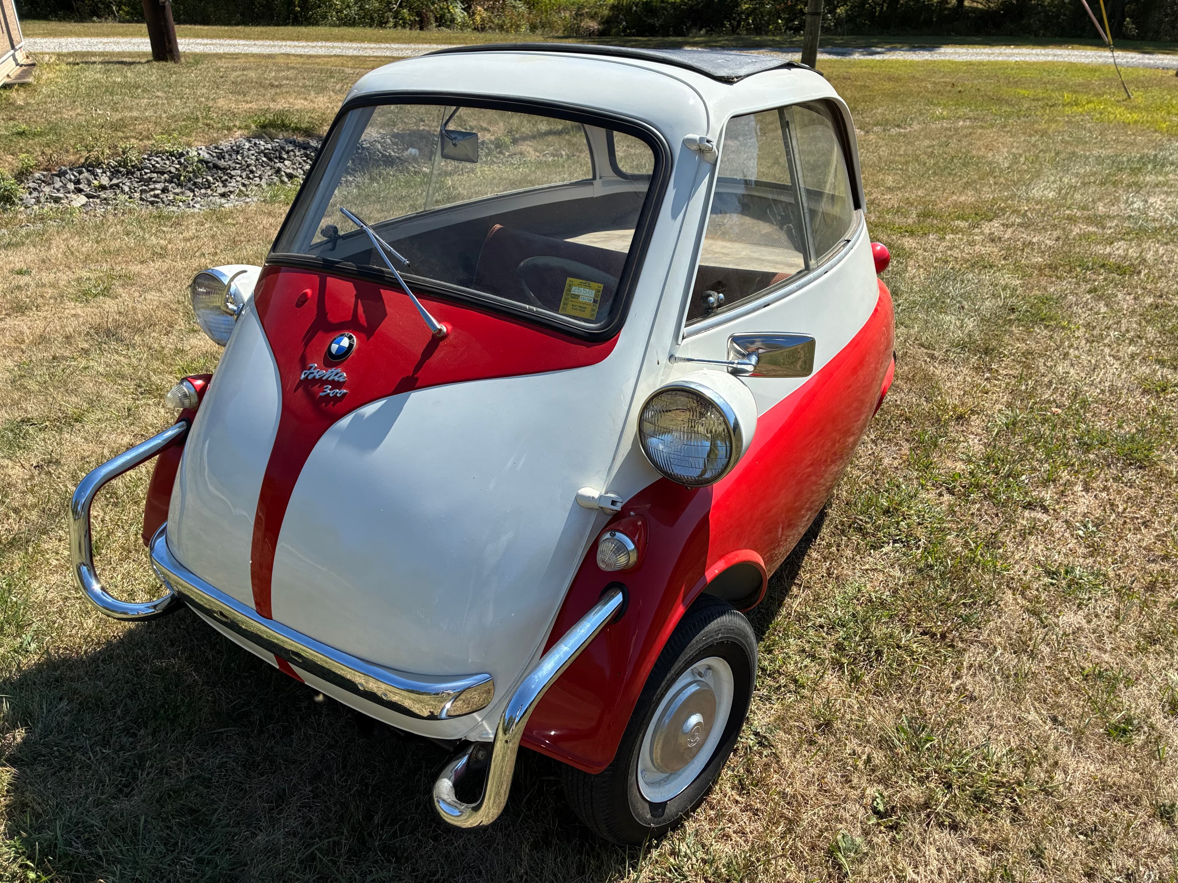 1960 BMW Isetta sold for $0
