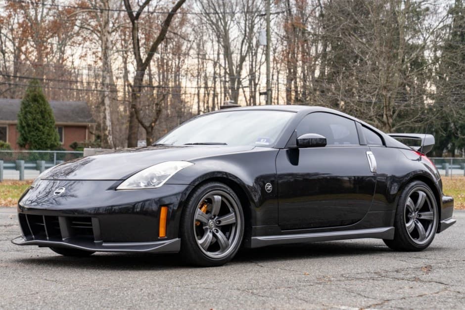 2008 Nissan 350Z sold for $21,750