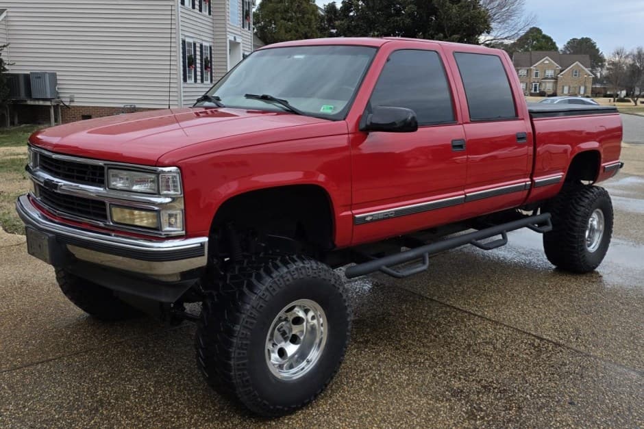 1999 Chevrolet C/K GMT400 (1988-2002) sold for $18,251