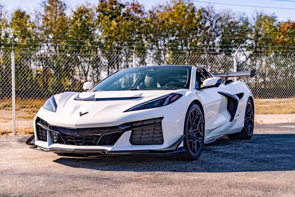 2026 Chevrolet Corvette C8 sold for $230,000