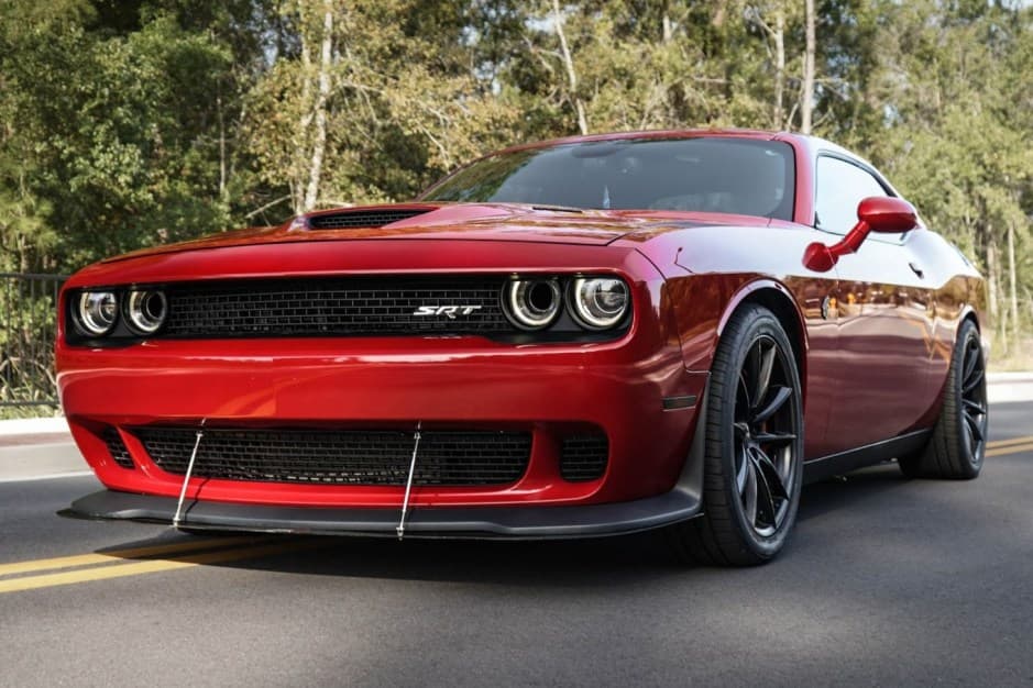 2016 Dodge Challenger SRT Hellcat sold for $41,277