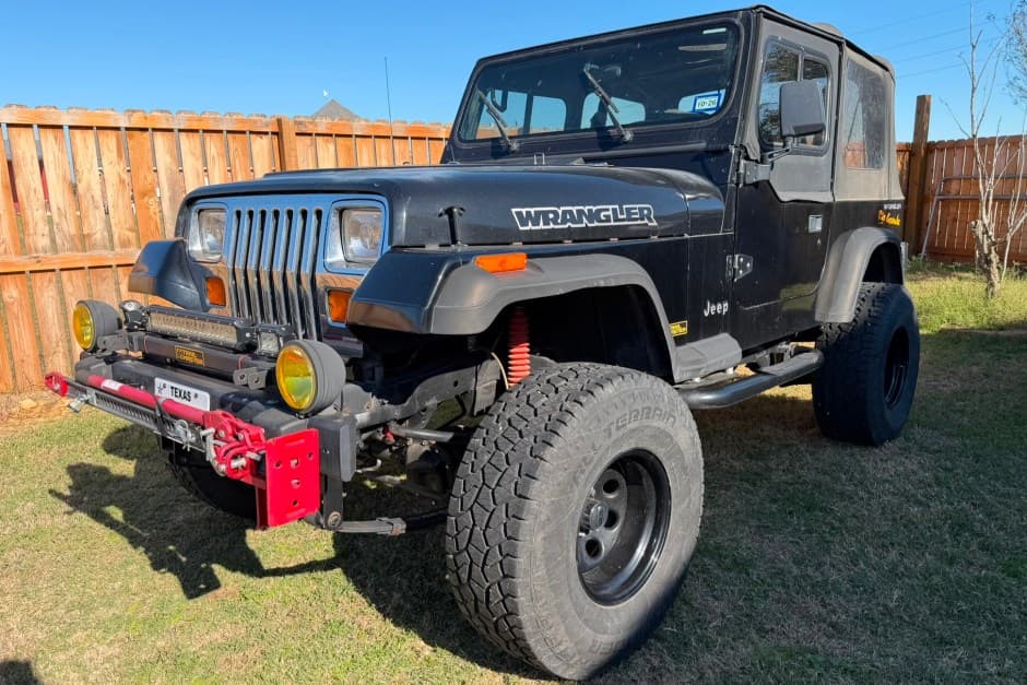 1995 Jeep Wrangler YJ (1987-1995) sold for $5,900