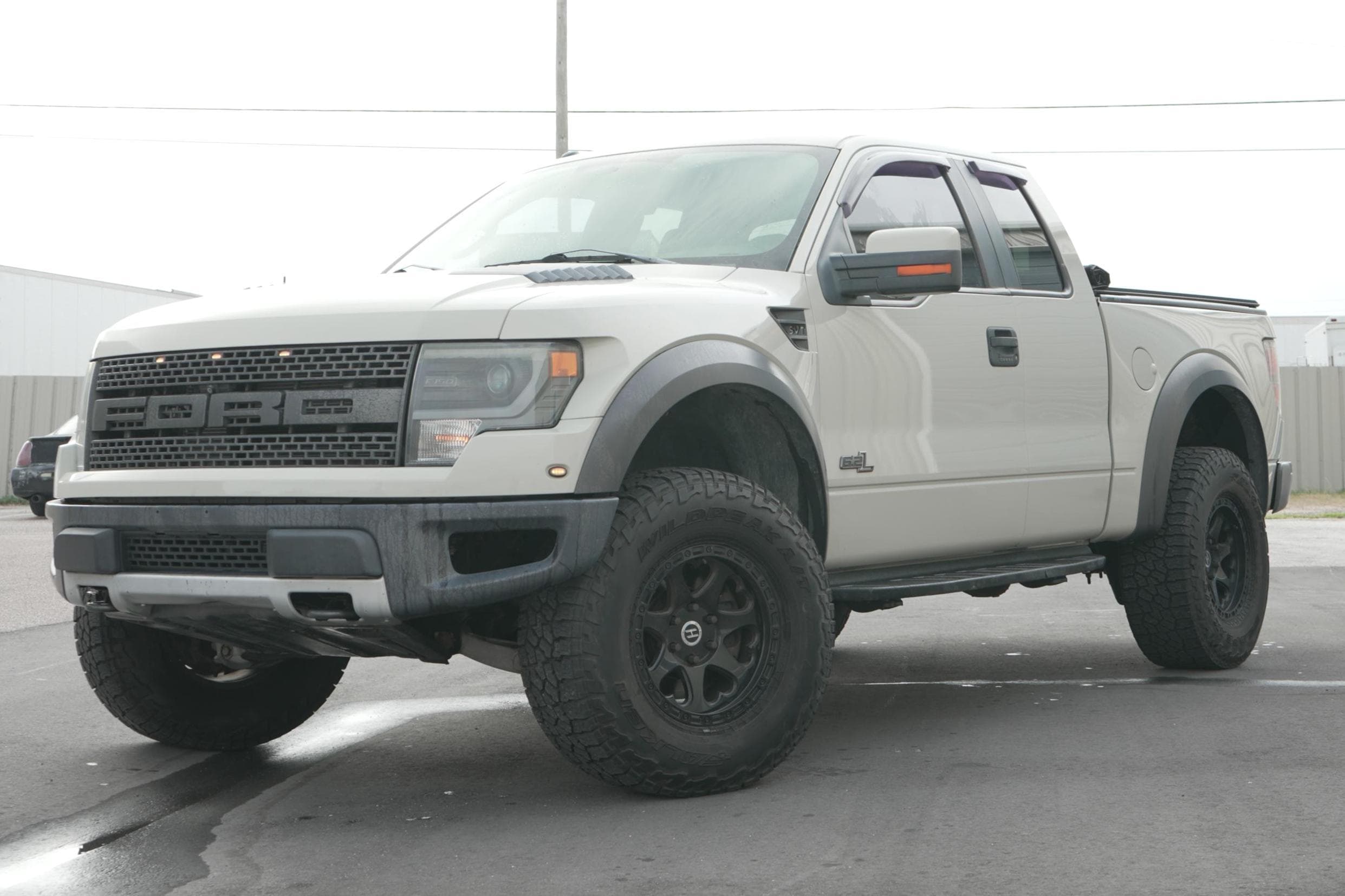 2013 Ford F-150 Raptor sold for $19,450