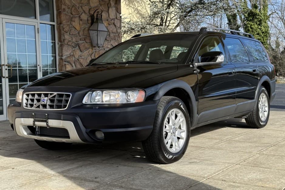2007 Volvo XC70 sold for $13,800