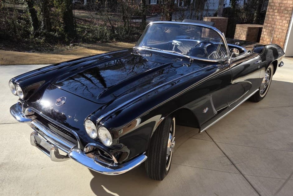 1962 Chevrolet Corvette C1 sold for $59,000