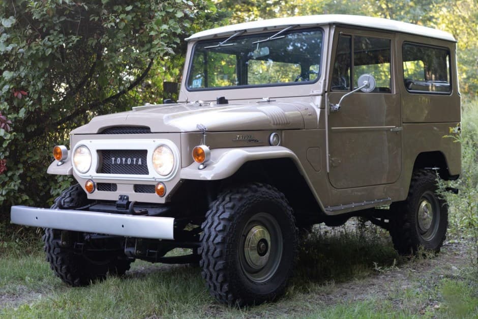1968 Toyota Land Cruiser FJ40 sold for $24,500