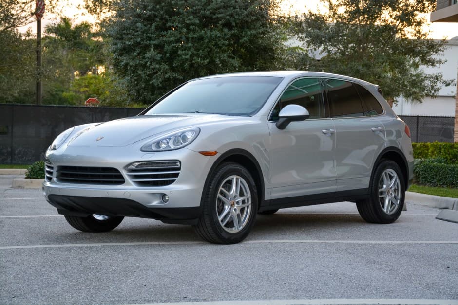 2014 Porsche 958 Cayenne (2011-2018) sold for $23,500