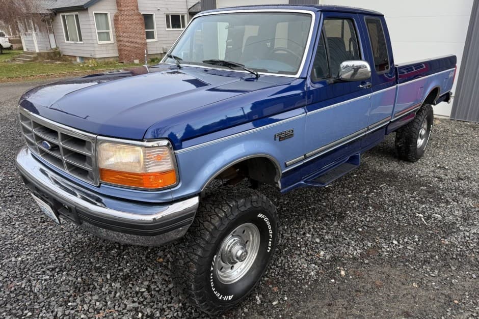 1996 Ford F-Series 1992-1997 sold for $33,800
