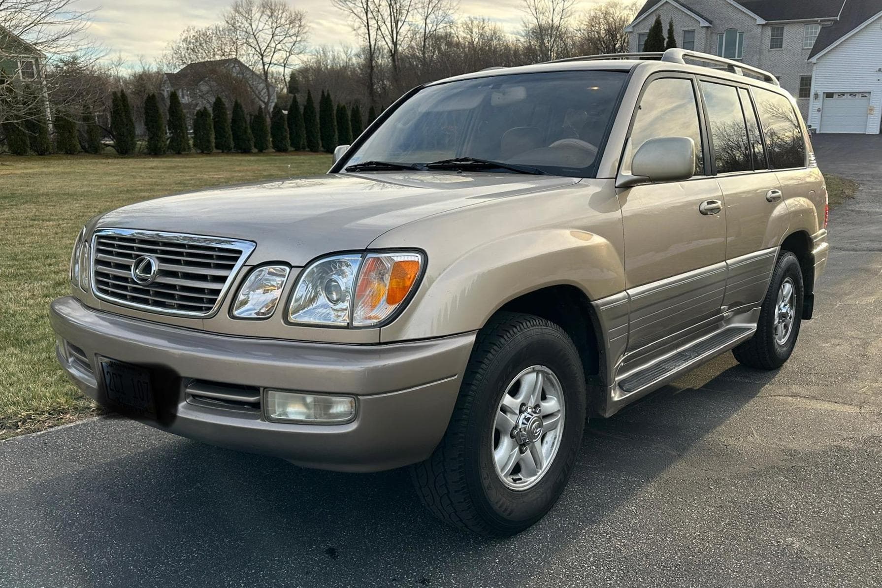 1998 Lexus LX sold for $6,400