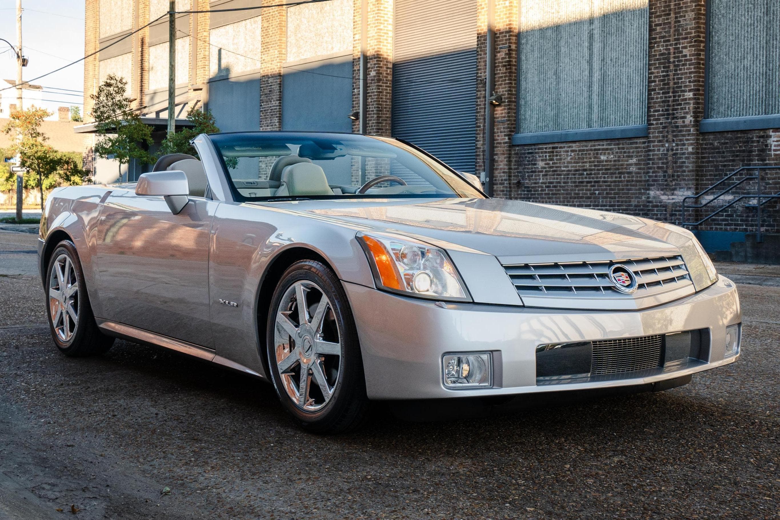 2004 Cadillac XLR sold for $26,500