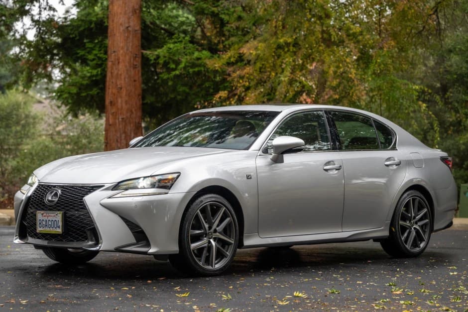 2017 Lexus GS sold for $18,650