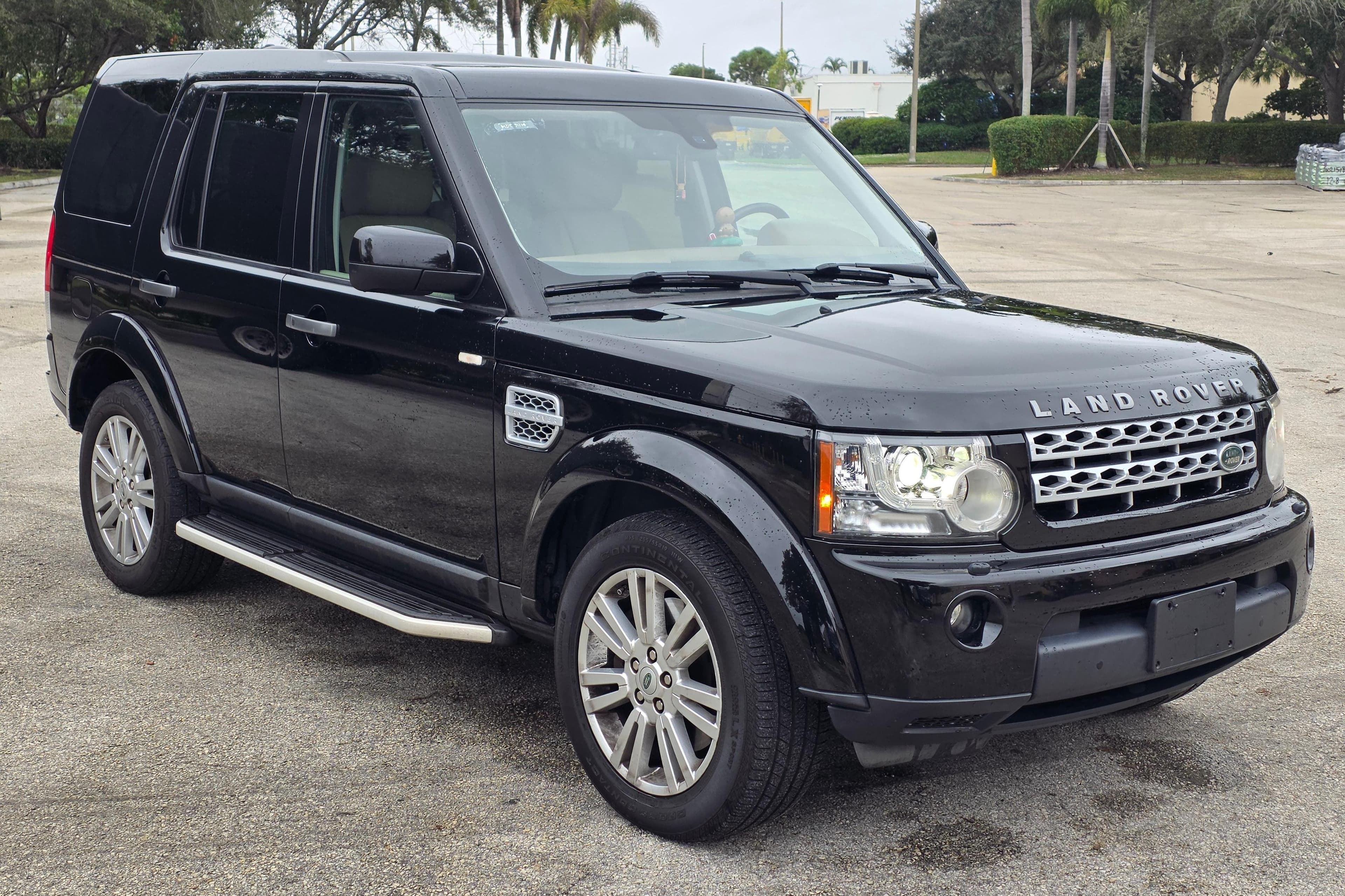 2011 Land Rover LR4 sold for $14,500
