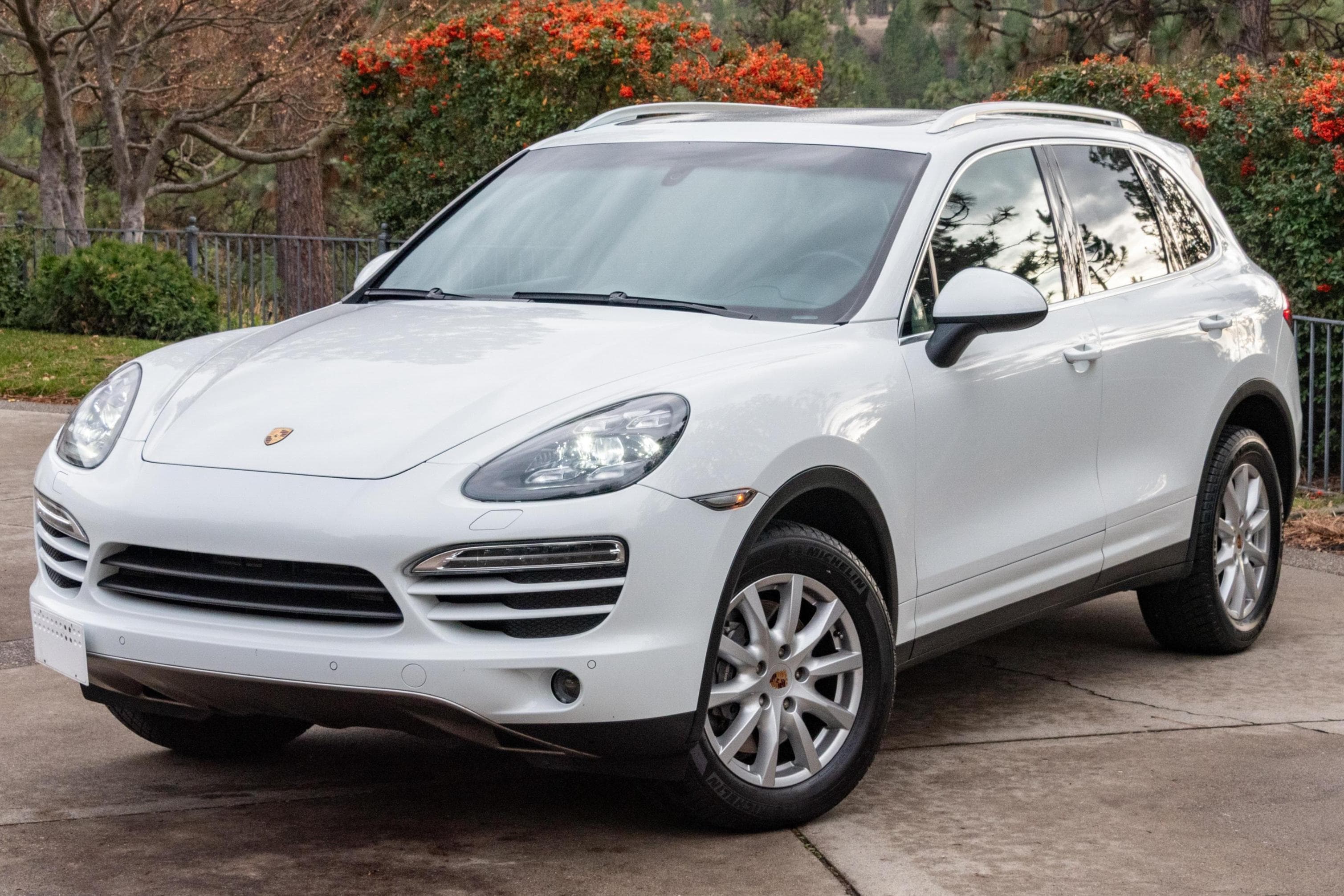 2013 Porsche Cayenne sold for $39,000