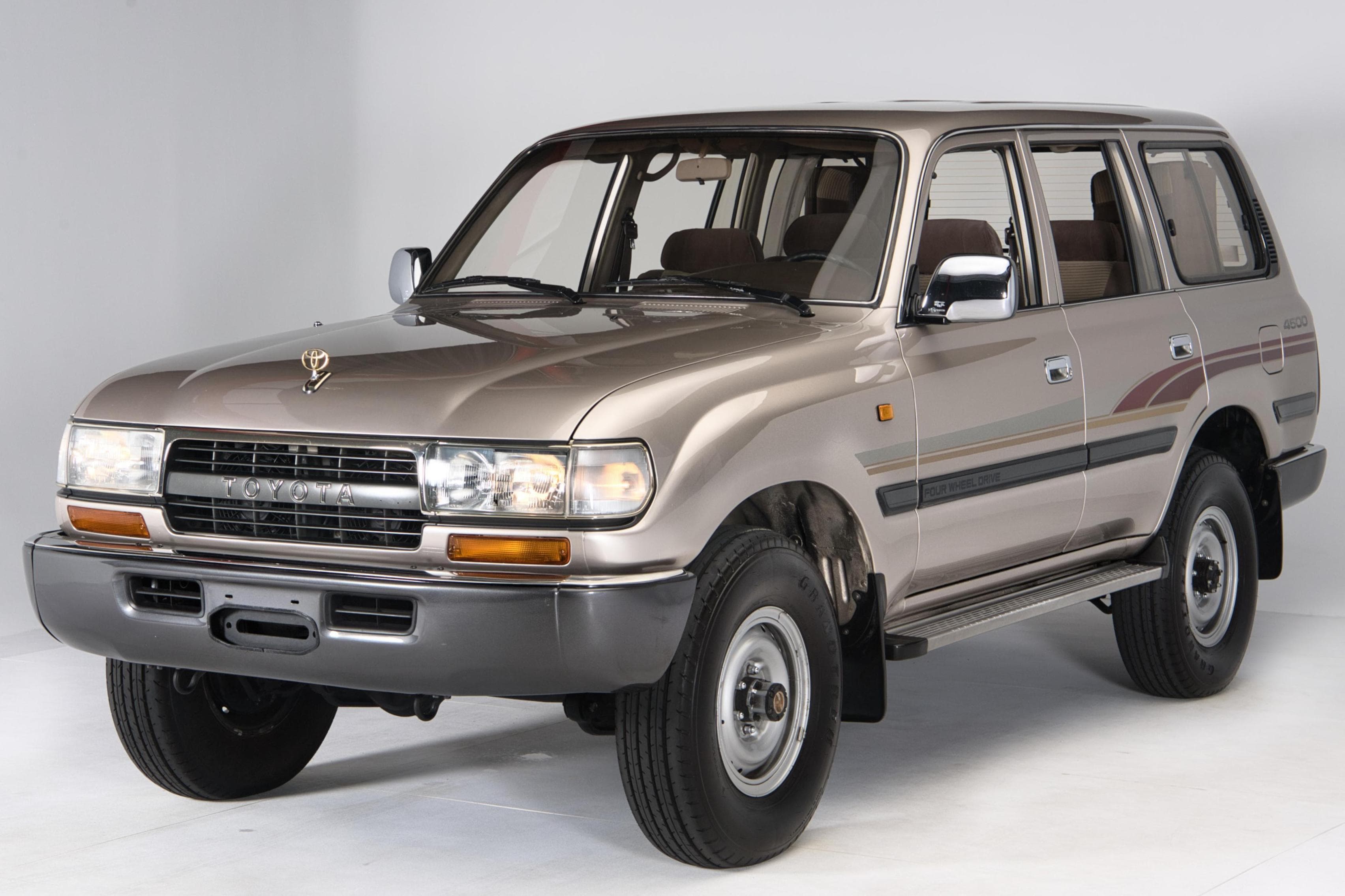 1994 Toyota Land Cruiser sold for $27,250