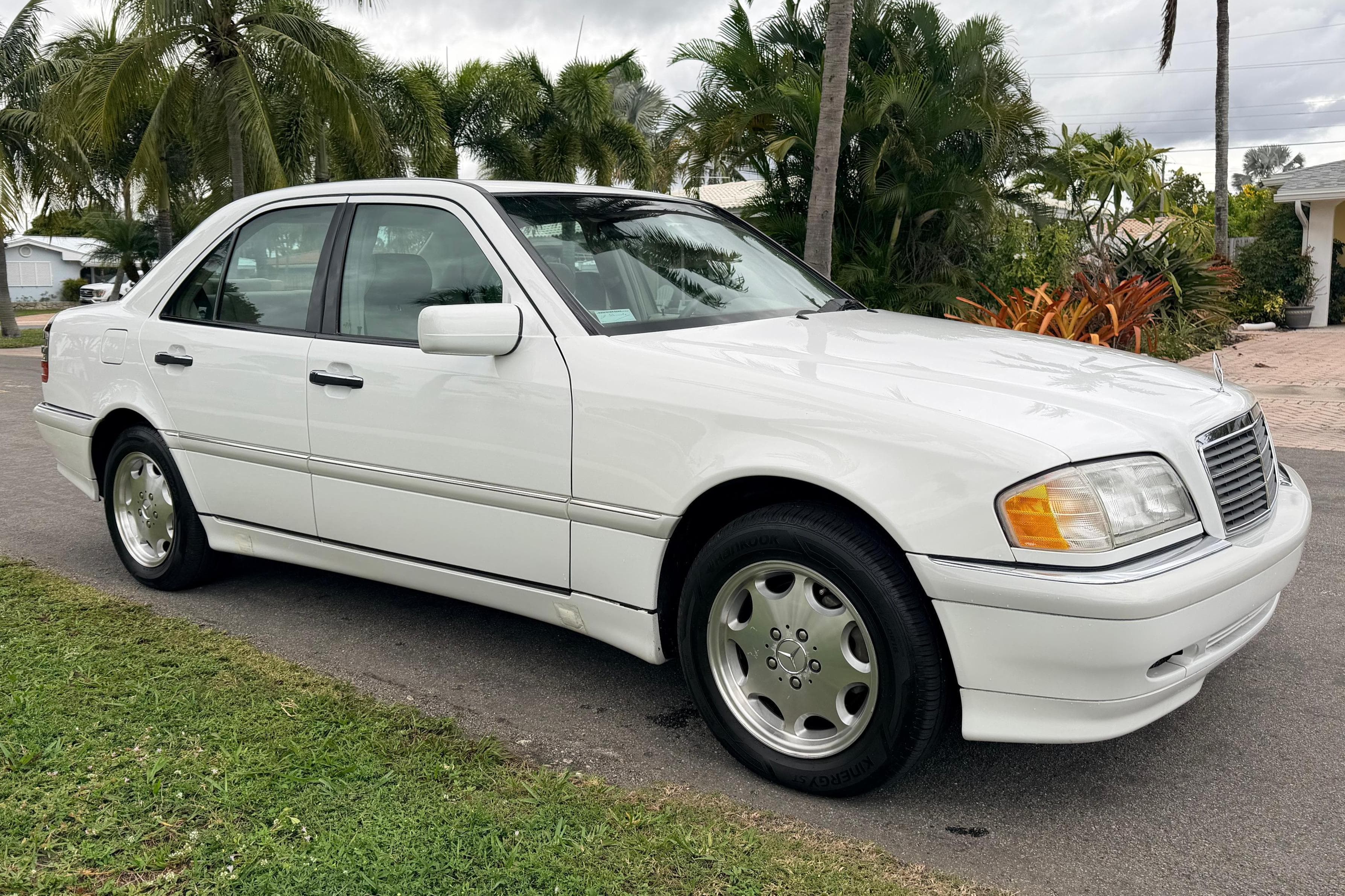 1999 Mercedes-Benz C-Class sold for $5,100