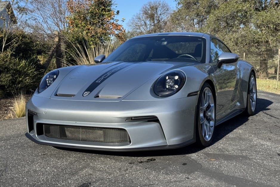 2022 Porsche 992 911 GT3 sold for $246,000