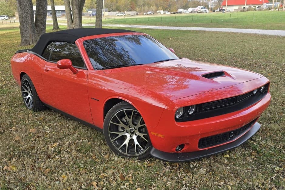 2022 Dodge Challenger (non-SRT, 2009-2023) sold for $38,550