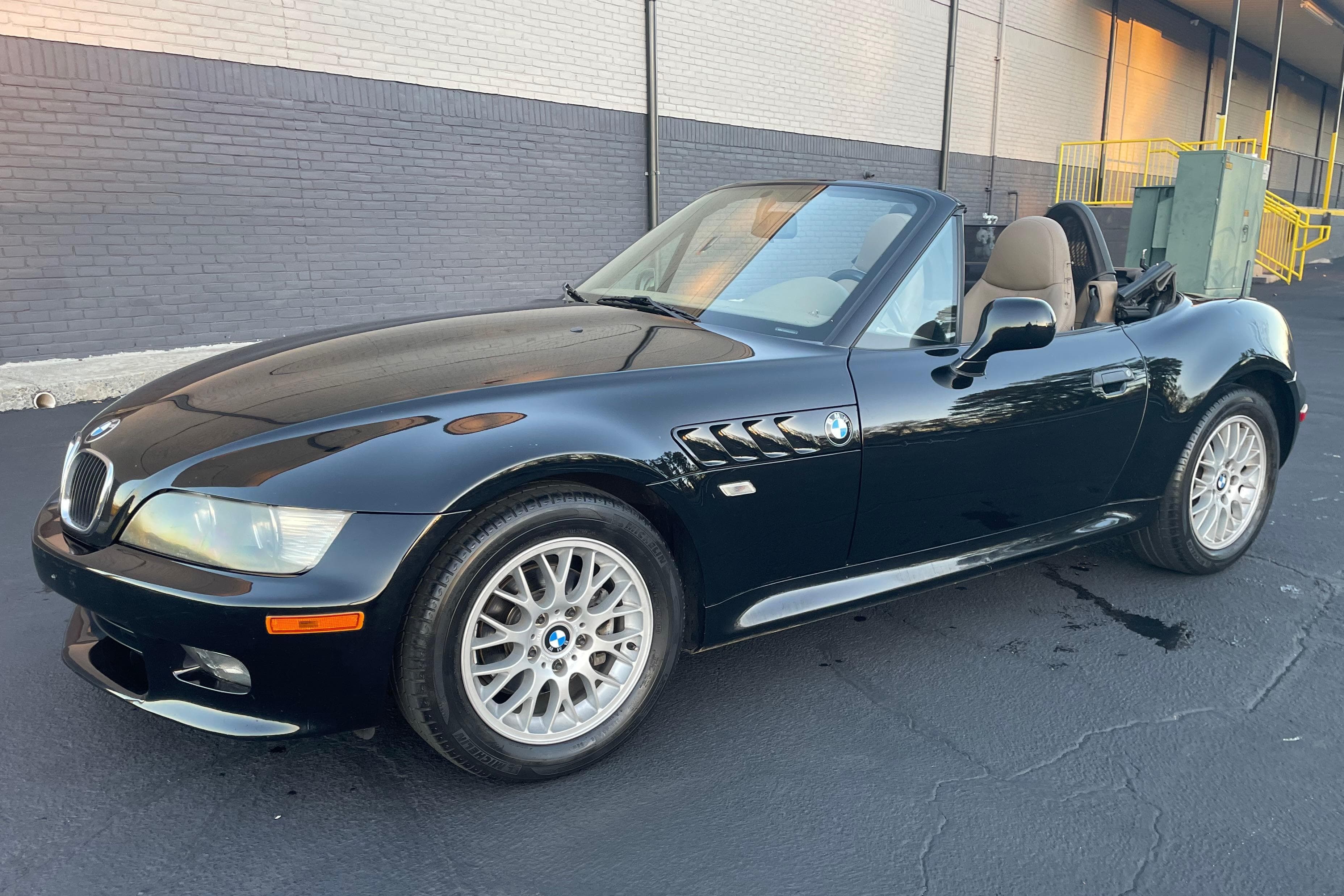 2001 BMW Z3 sold for $5,600