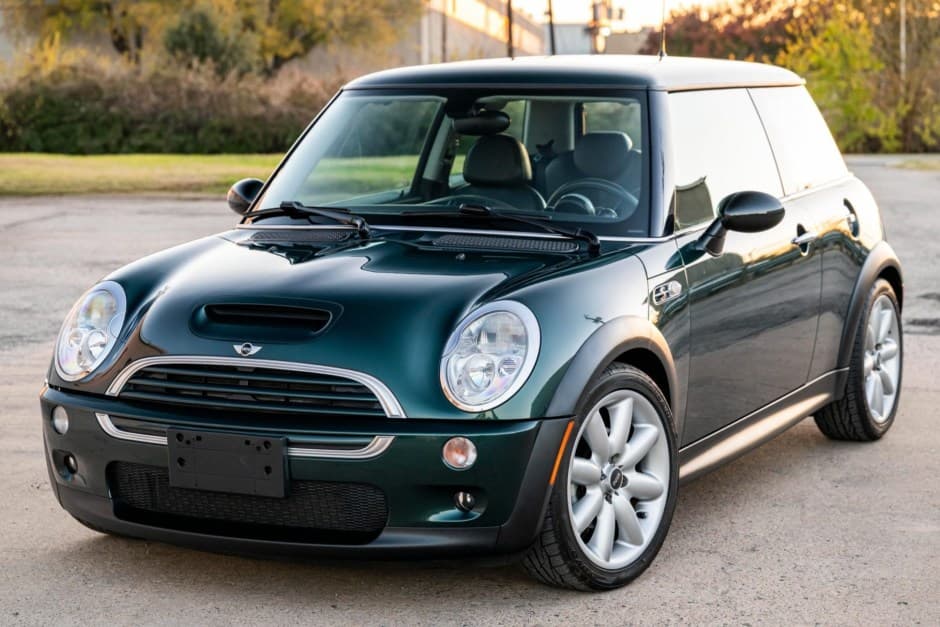2004 Mini R53 Cooper S sold for $11,253
