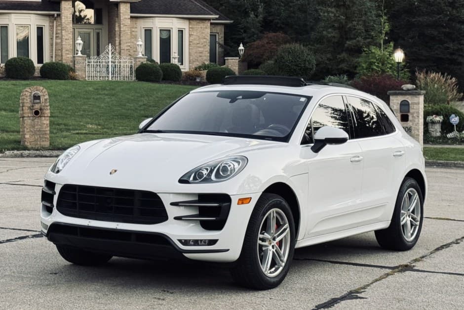 2015 Porsche Macan sold for $27,500