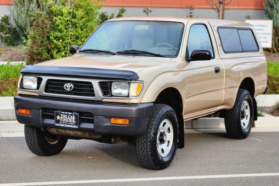 1996 Toyota Tacoma (N1X0 1995-2005) sold for $20,996