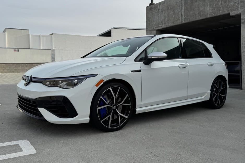 2023 Volkswagen Golf R sold for $42,000