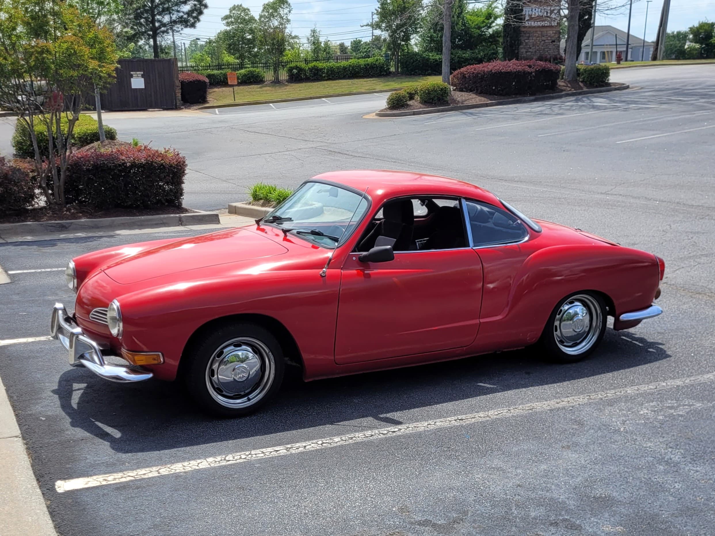 1971 Volkswagen Karmann Ghia sold for $0