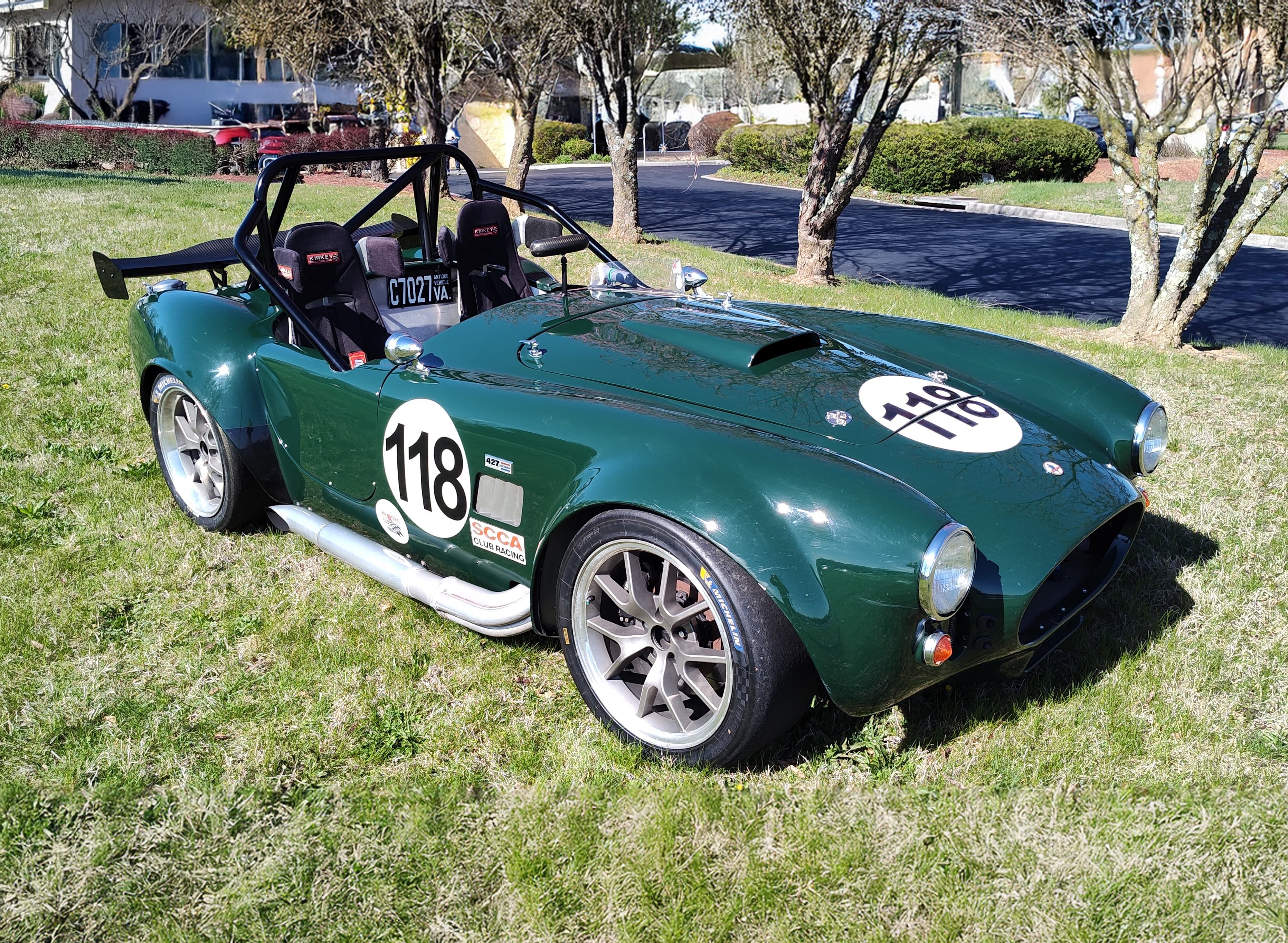 2005 Factory Five Cobra sold for $0