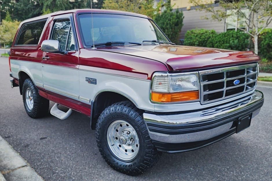 1996 Ford Bronco 4th-5th Generations 1987-1996 sold for $15,000