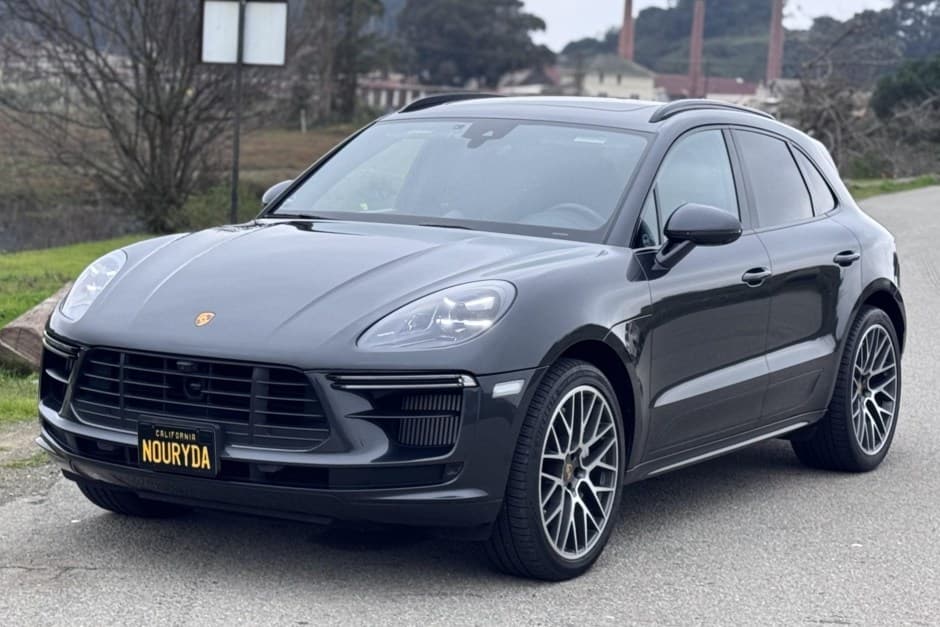 2021 Porsche Macan sold for $73,250