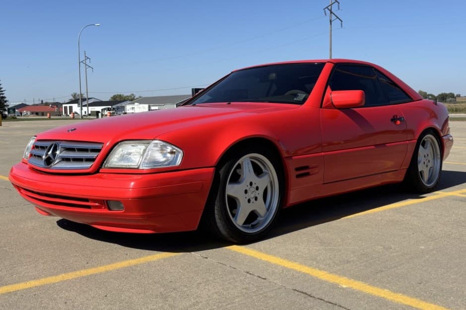 1998 Mercedes-Benz R129 SL sold for $4,700