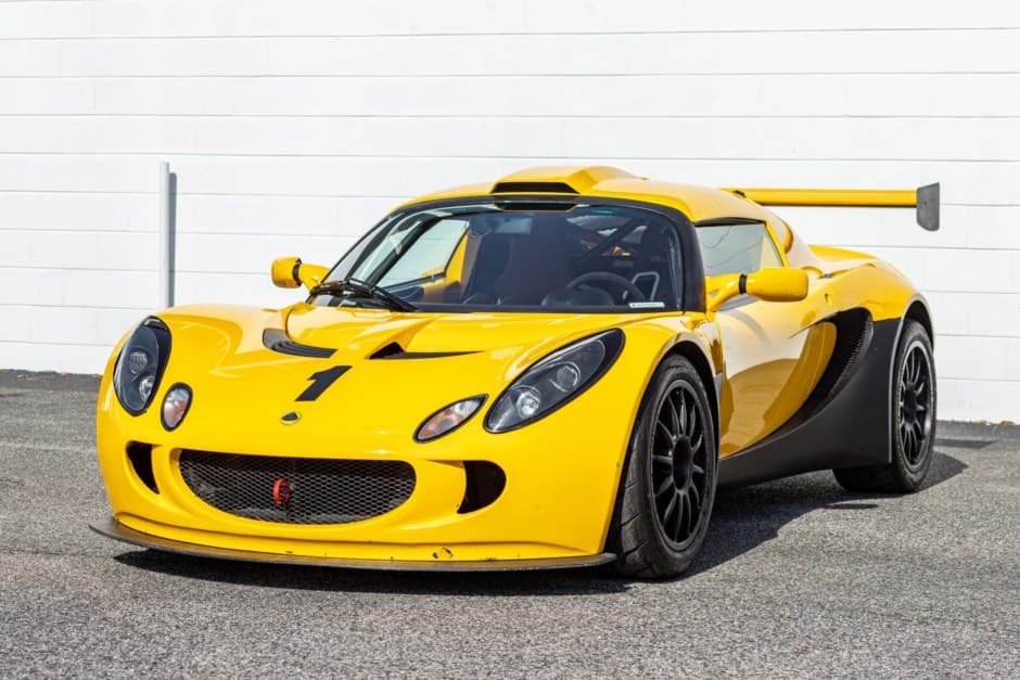 2005 Lotus Elise sold for $32,000