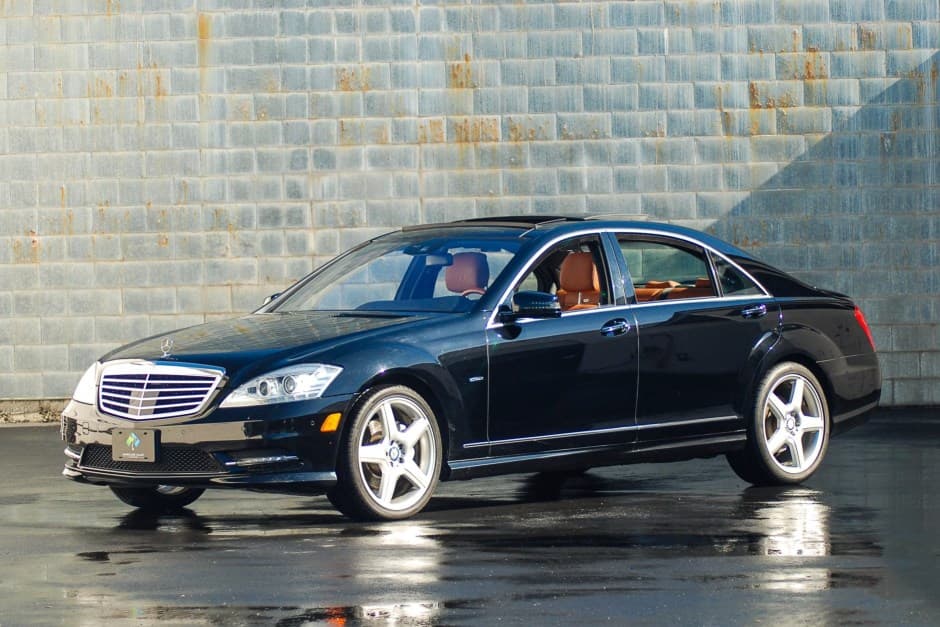2012 Mercedes-Benz W221 S-Class sold for $17,500