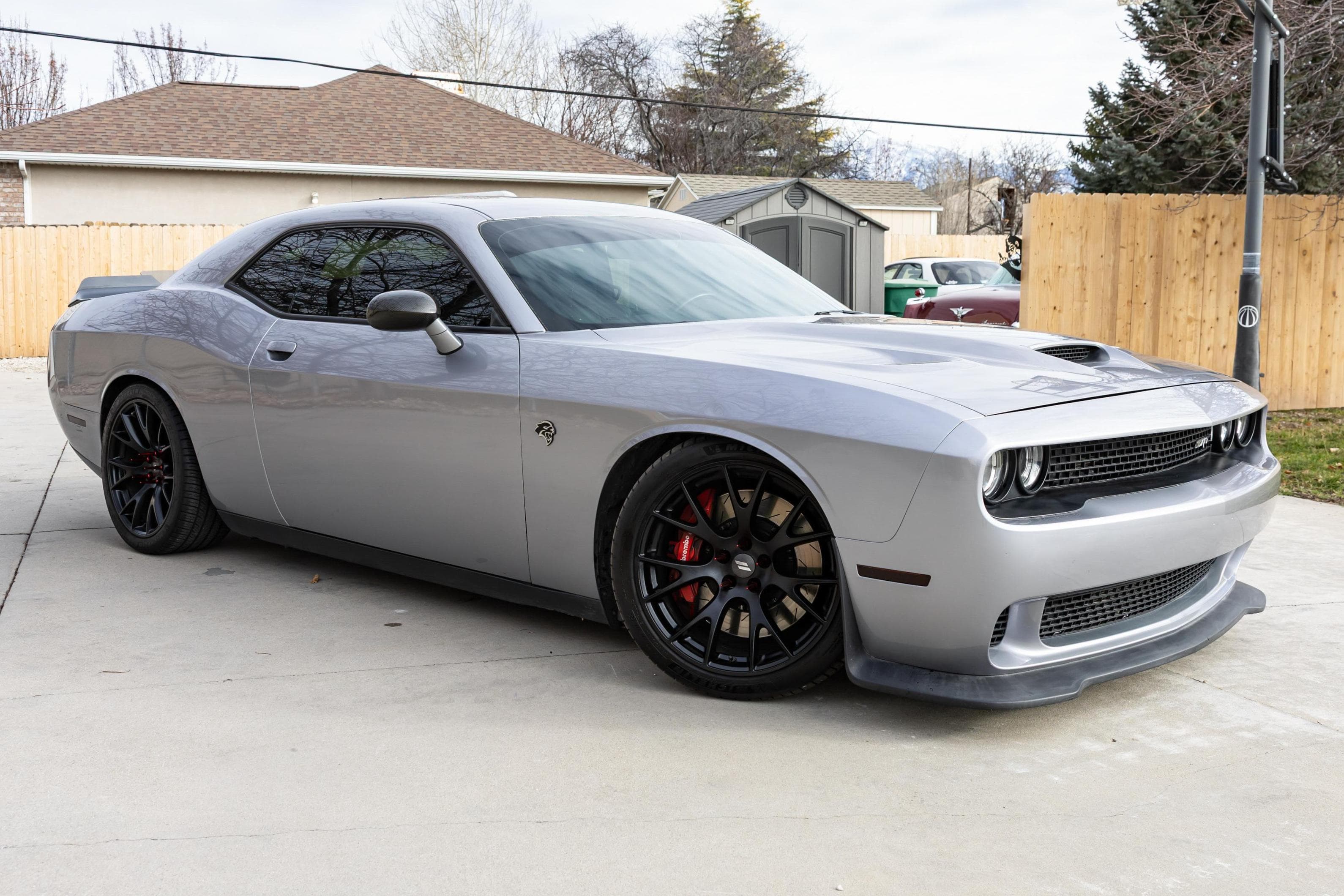 2016 Dodge Challenger sold for $35,111