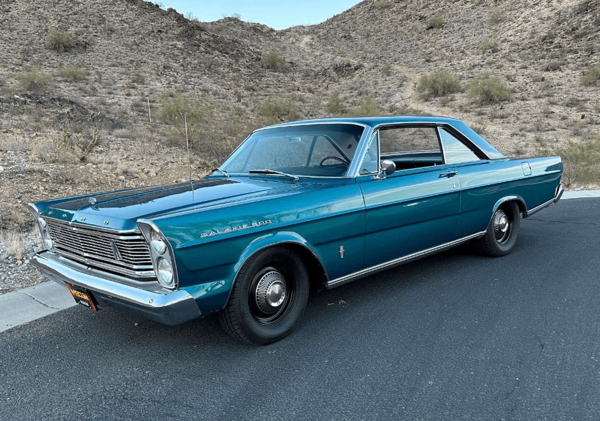 1965 Ford Galaxie 500 sold for $15,000