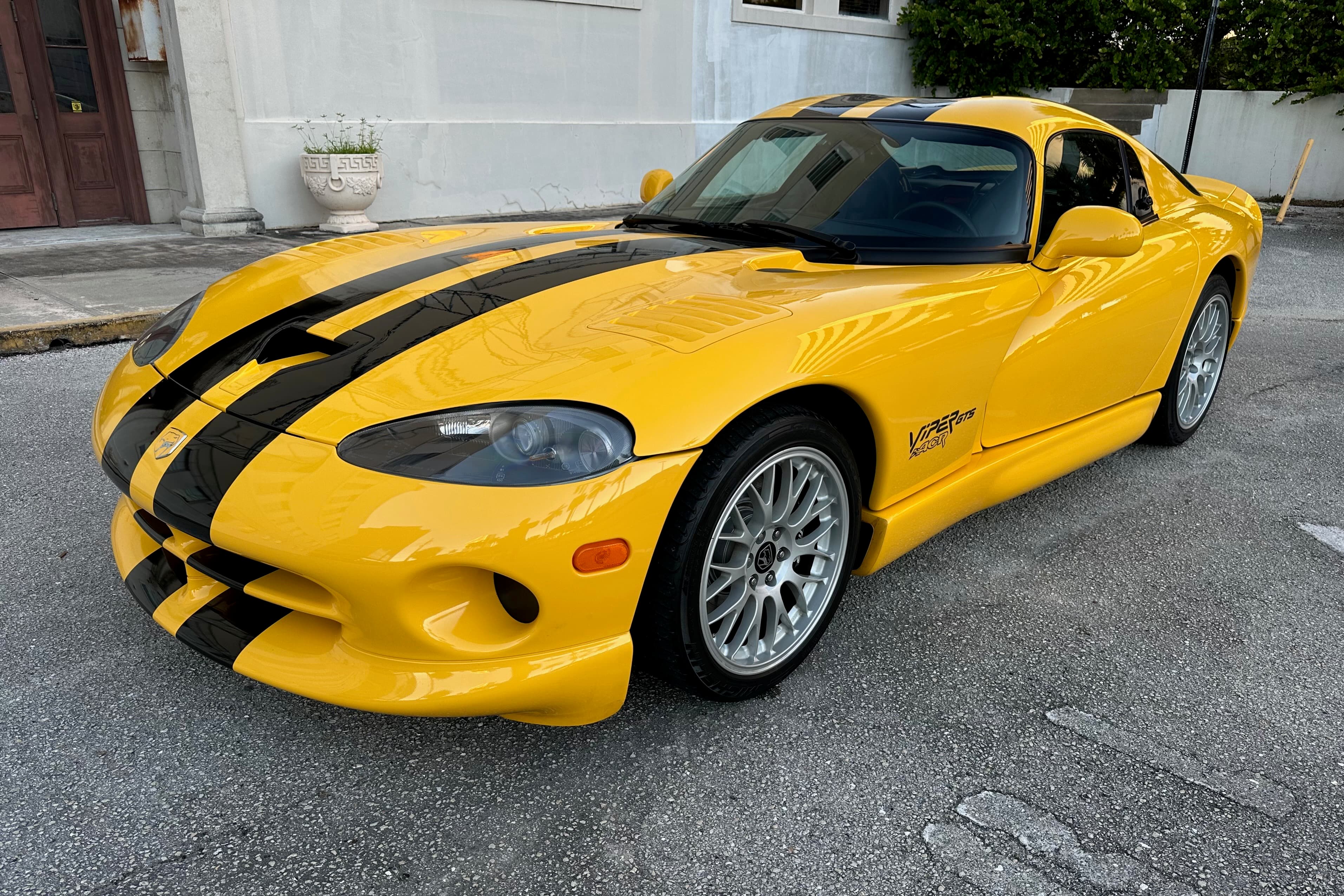 2002 Dodge Viper sold for $90,000