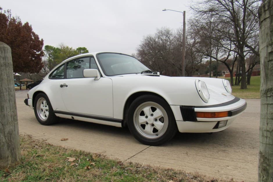 1988 Porsche 911 Carrera 3.2 sold for $90,500