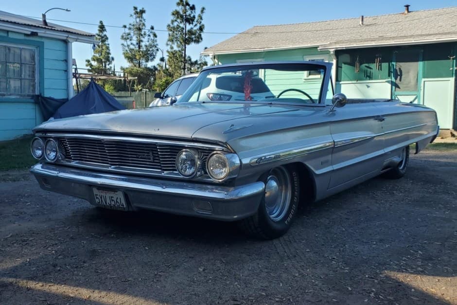 1964 Ford Galaxie sold for $4,444