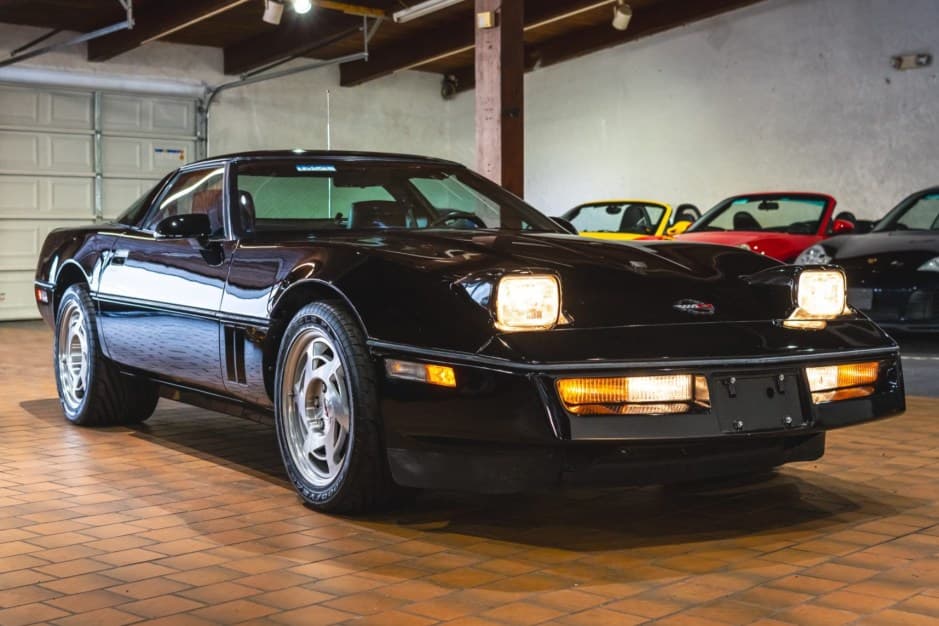 1990 Chevrolet Corvette C4 ZR-1 sold for $27,250