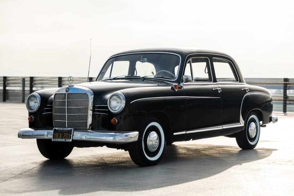 1960 Mercedes-Benz Ponton sold for $20,000
