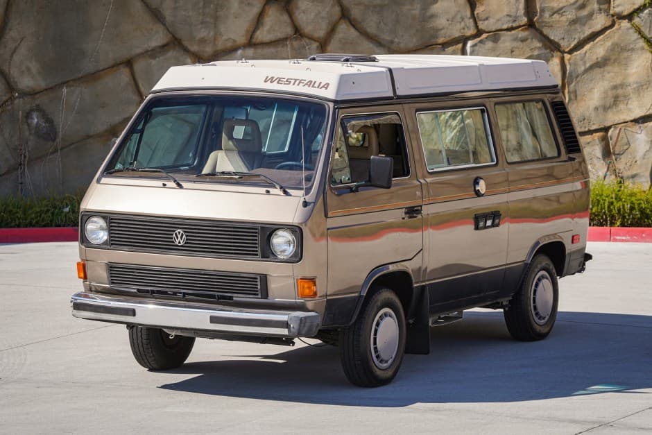 1985 Volkswagen Vanagon sold for $8,300