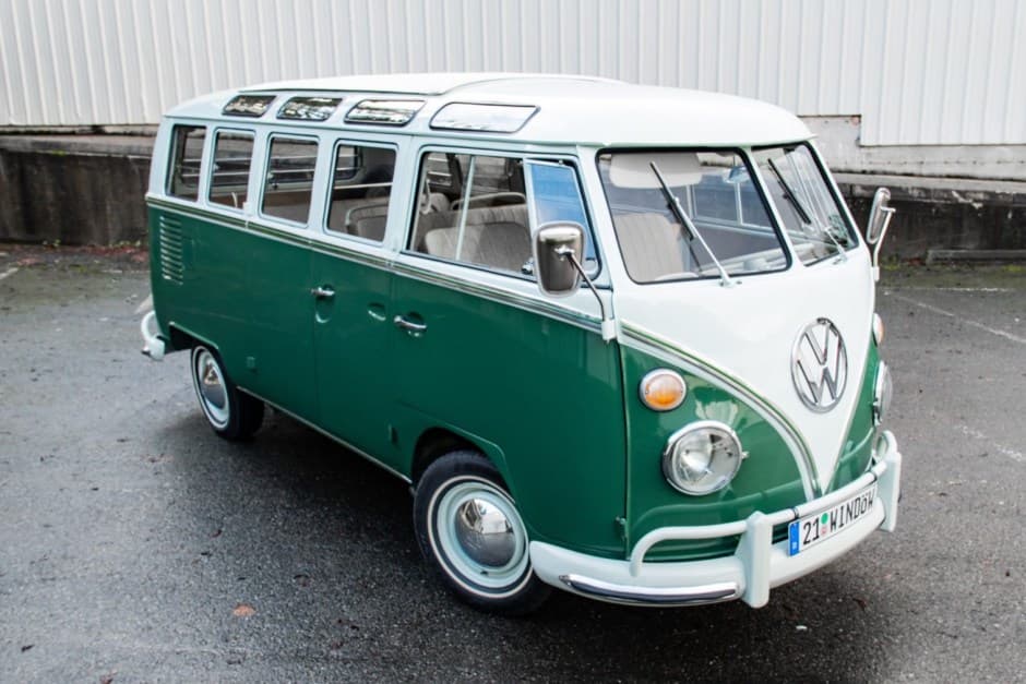 1967 Volkswagen Split-Window Bus sold for $81,000