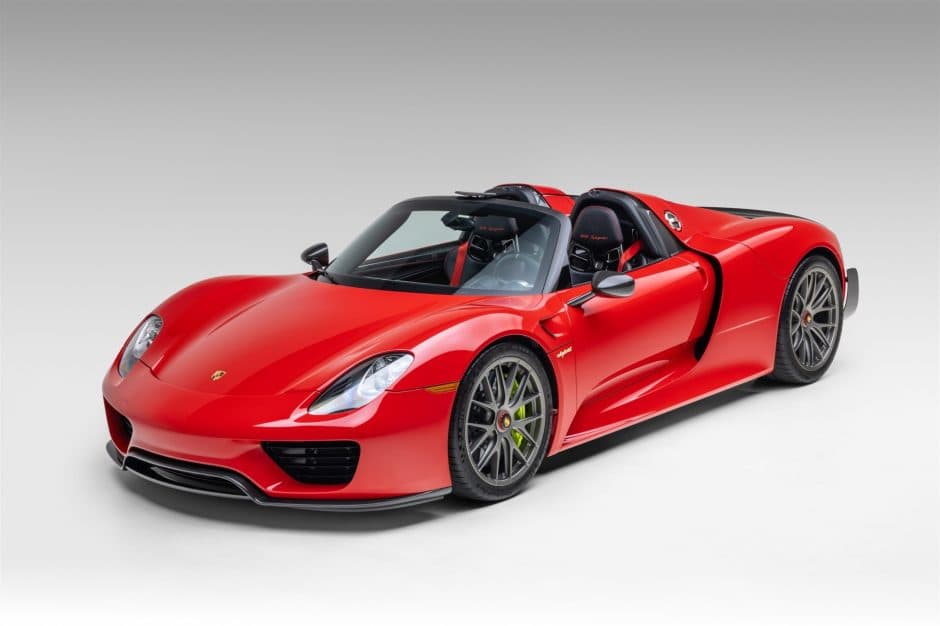 2015 Porsche 918 Spyder sold for $3,205,000