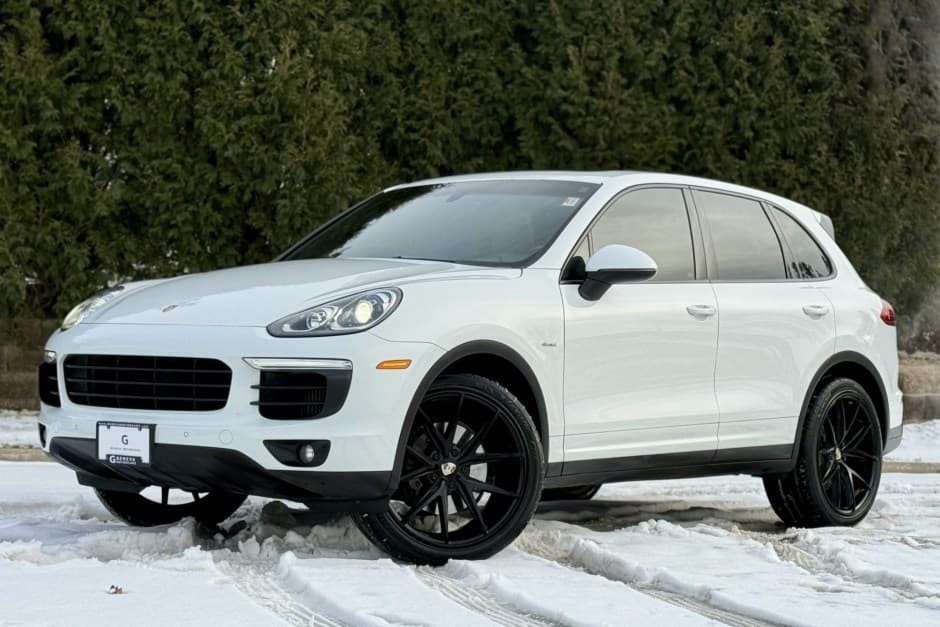 2016 Porsche 958 Cayenne (2011-2018) sold for $36,500