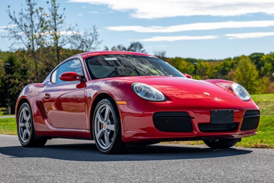 2008 Porsche 987 Cayman sold for $27,987