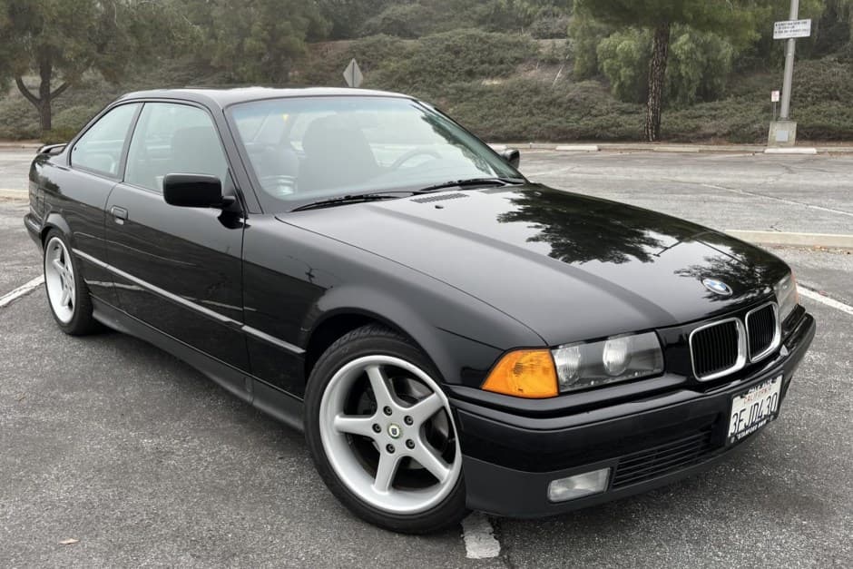 1994 BMW E36 3-Series sold for $12,250