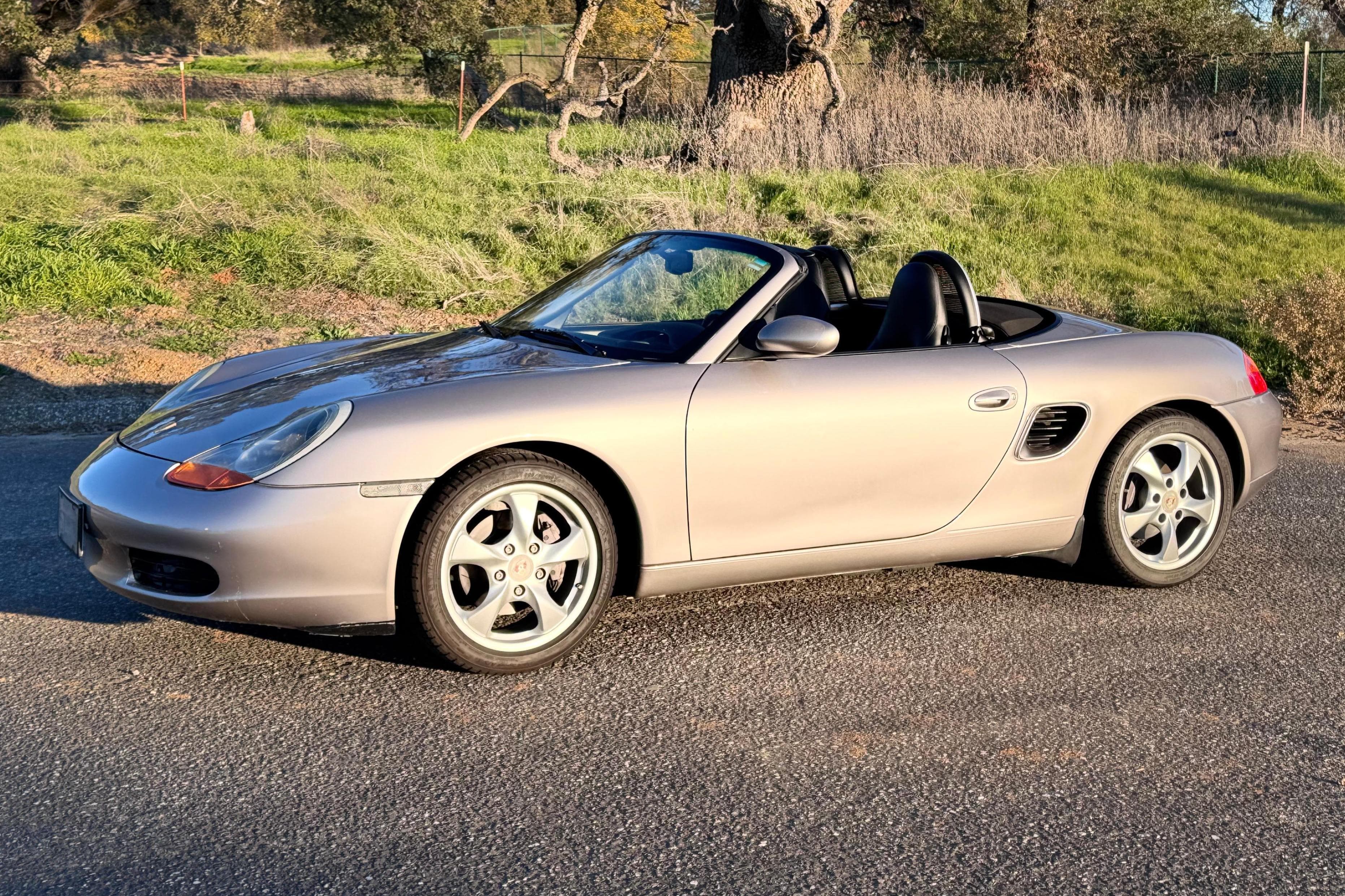 2002 Porsche 986 Boxster sold for $13,250