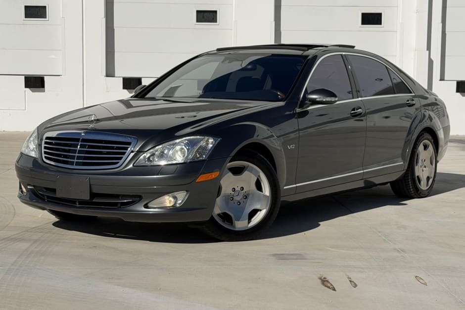 2007 Mercedes-Benz W221 S-Class sold for $18,201